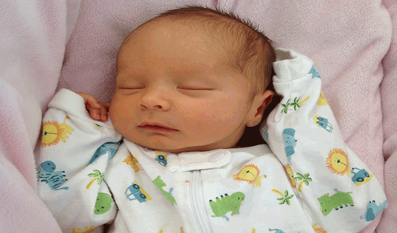 نوزاد قل1(2)تازه&zwnj;متولد&nbsp;به دلیل&nbsp;زردی بستری شده است.