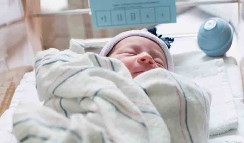 نوزاد&nbsp;تازه&zwnj;متولد&nbsp;به دلیل تشنج بستری شده است.